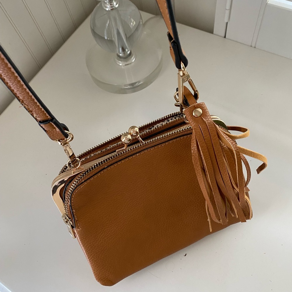 Crossbody purse